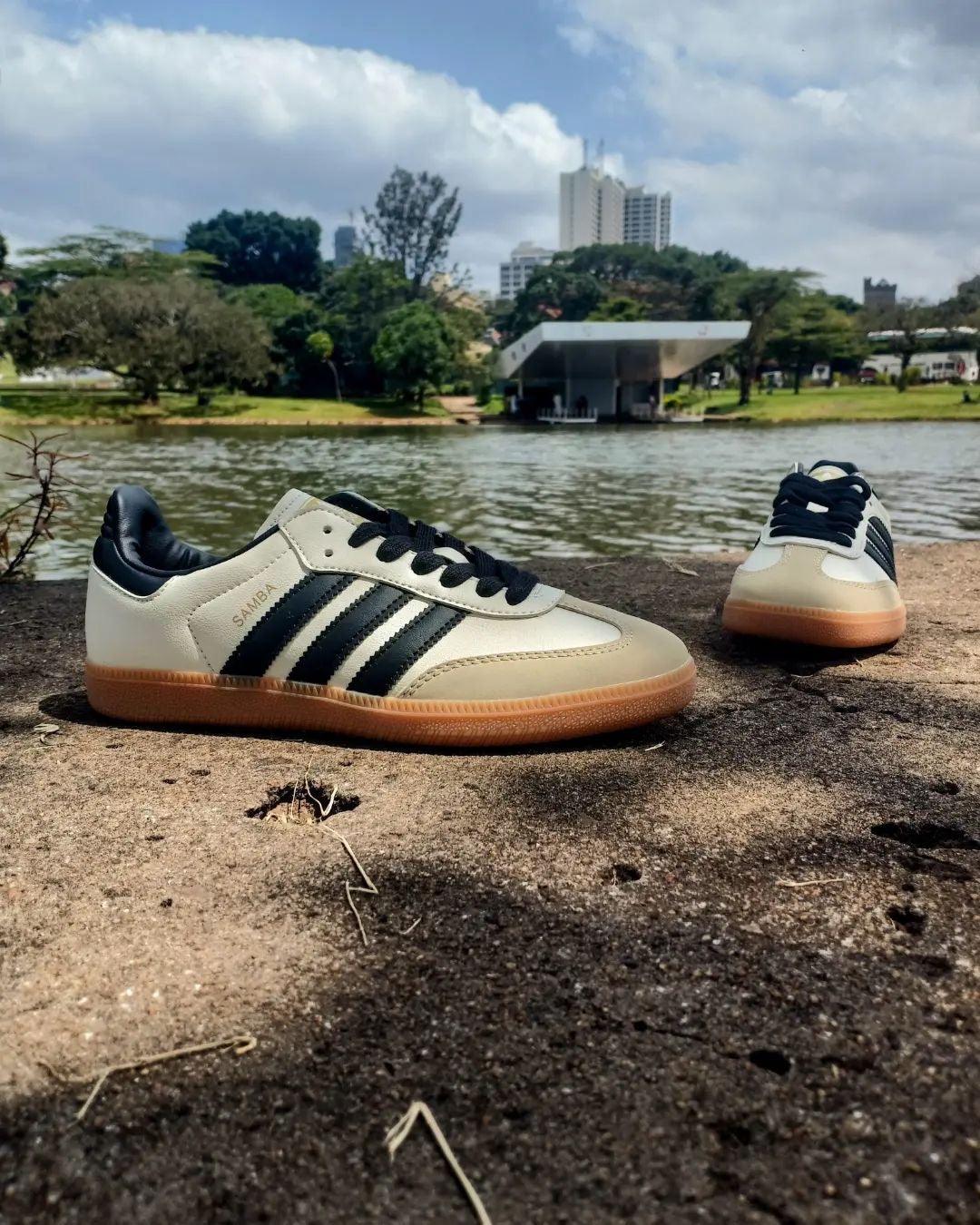 Adidas Samba OG Beje y Negras