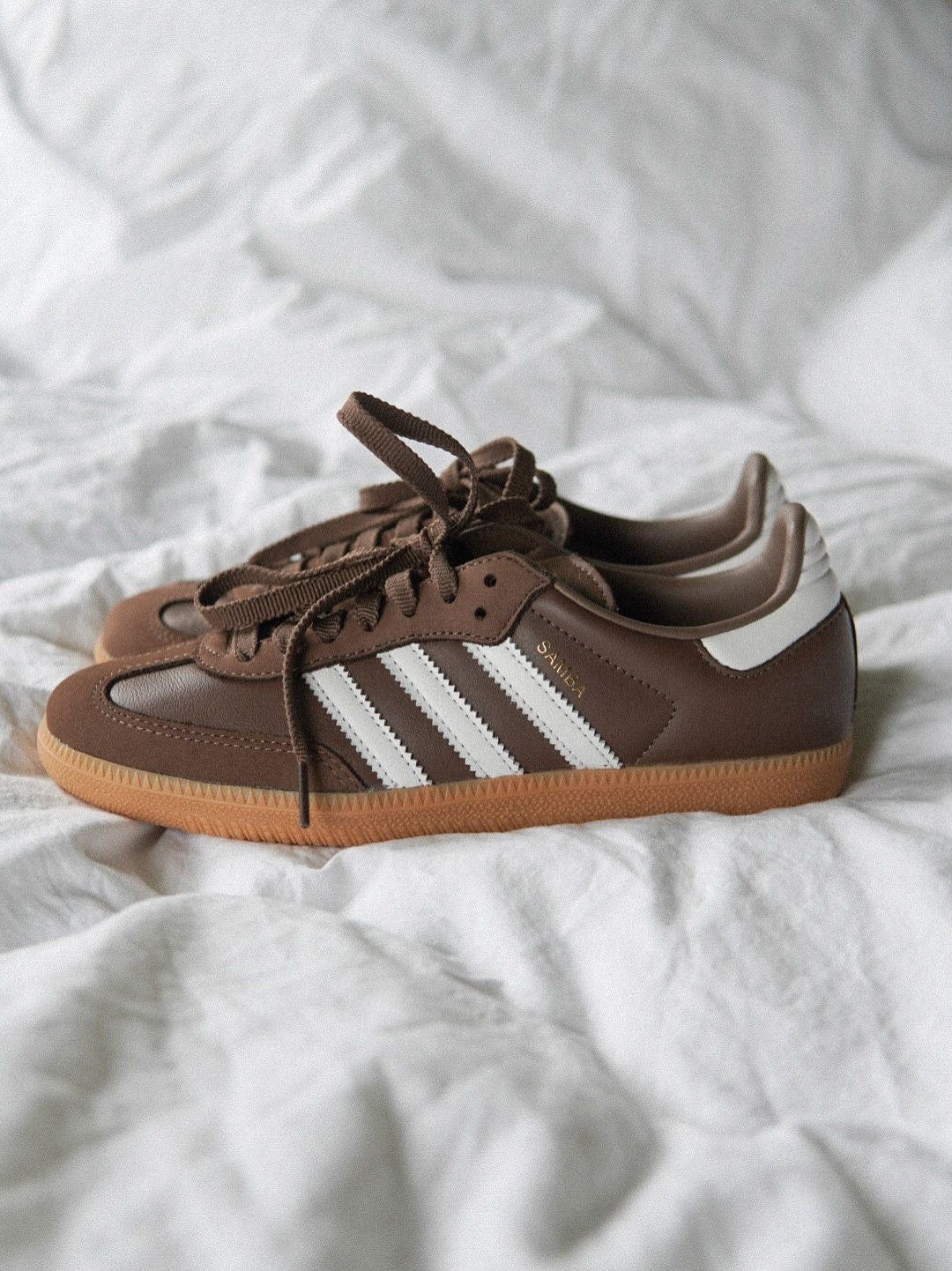 Adidas samba castanho y blanco