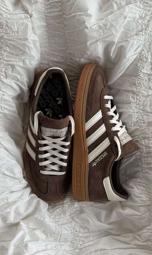 Adidas spezial castanho y blanco